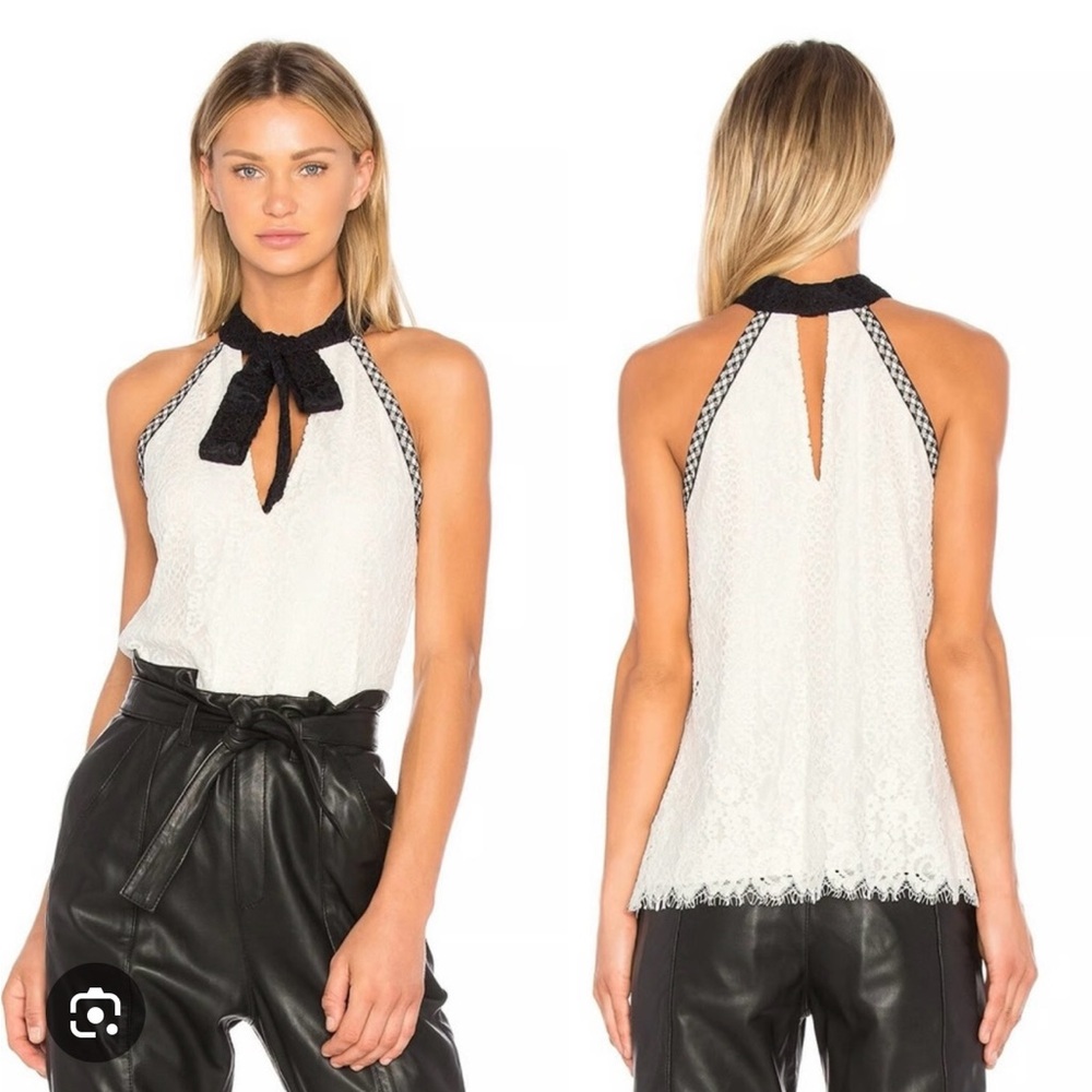 Alexis August tank
